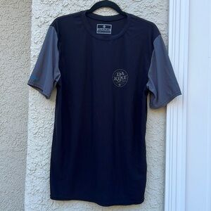 DAKINE Black Short Sleeve Rashguard Shirt UPF 50 Shirt Men's Size L